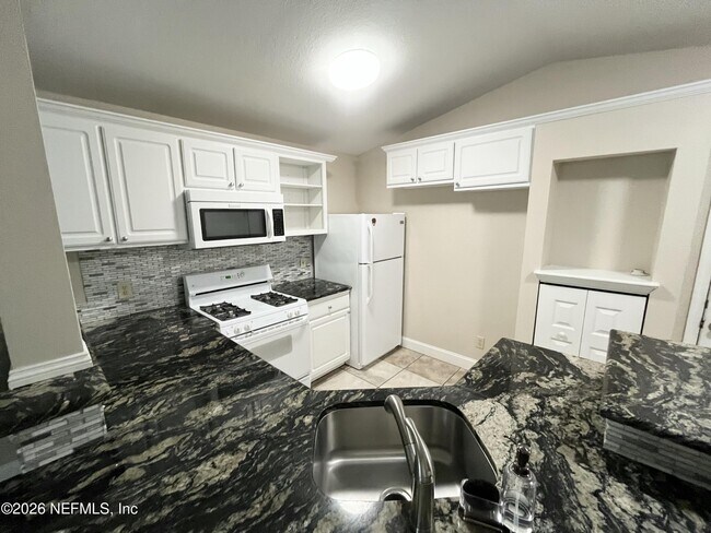 Photo - 13810 Sutton Park Dr N Unit 435