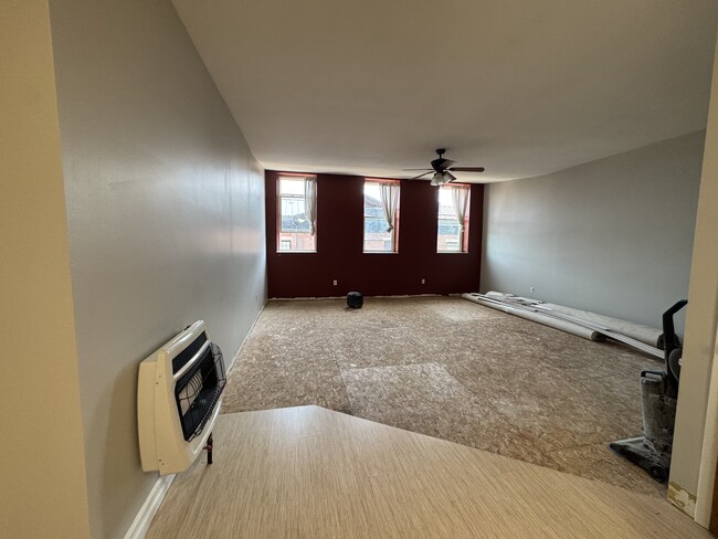 Photo - 171 W 1st St