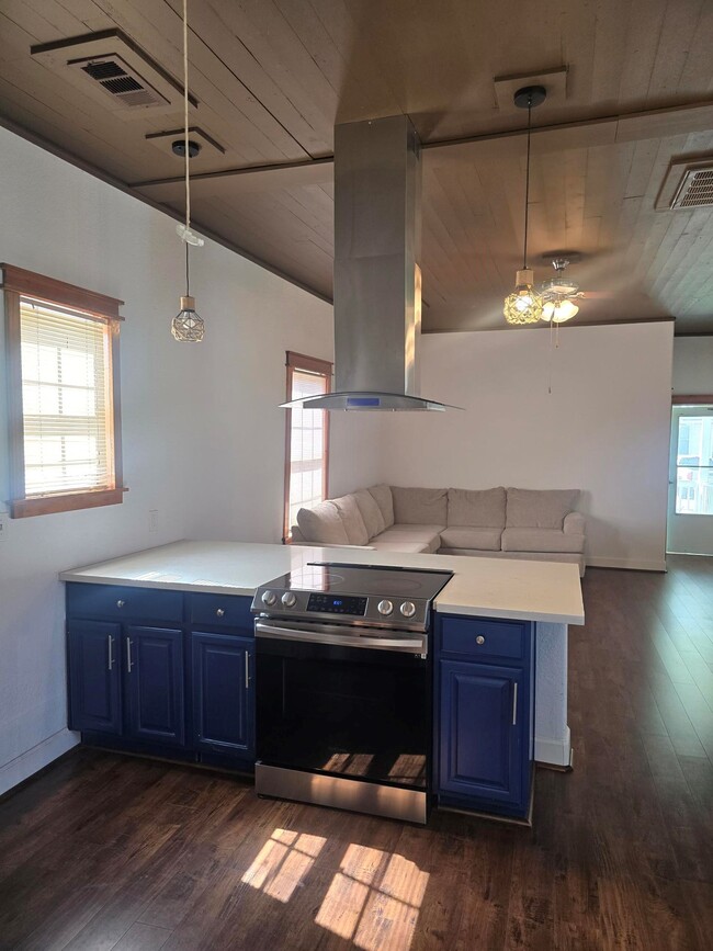 Photo - 4124 Avenue M 1/2