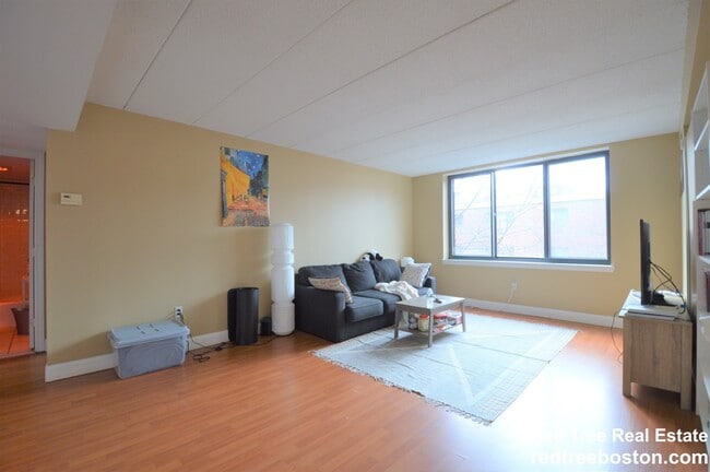 Photo - 85 Brainerd Rd