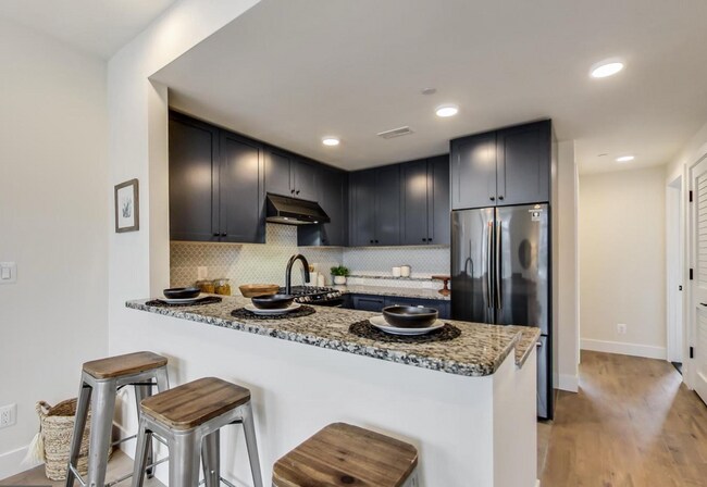 Photo - Stunning 2 Bed plus Den/ 2 Bath! New Const...