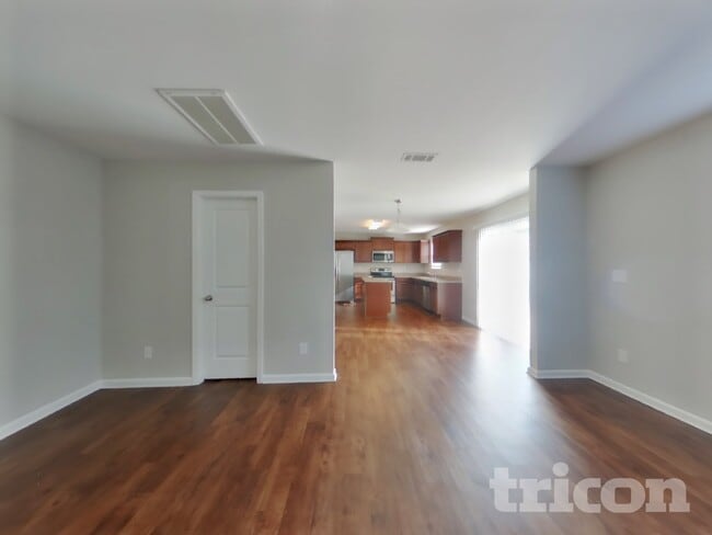 Photo - 104 Shadow Woods Rd