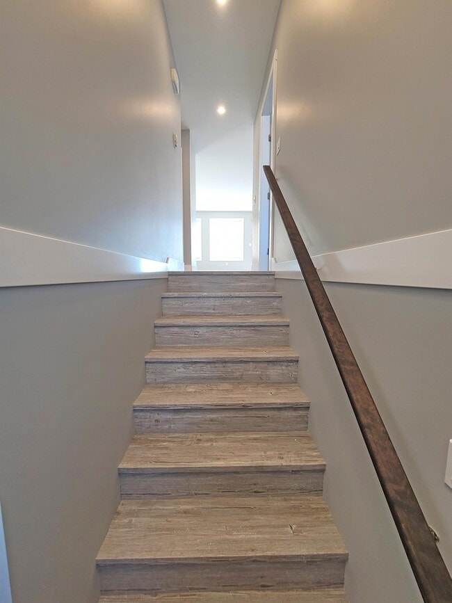 Photo - 8415-8481 81 St