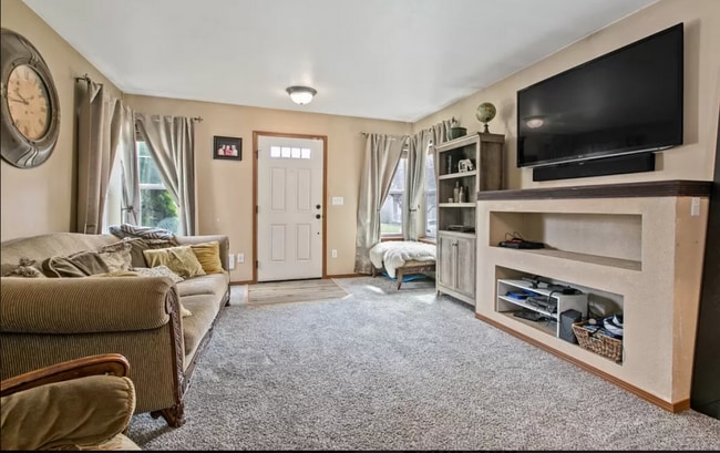 Photo - Beautiful home in Lake Stevens