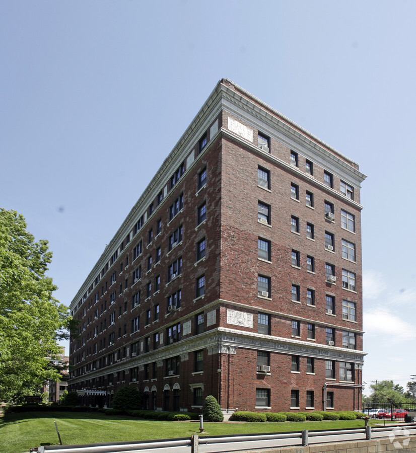 The Branscome Apartments - The Branscome Apartments