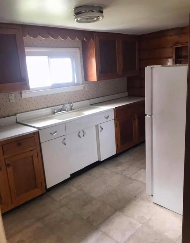 Photo - 108 S 2nd Ave