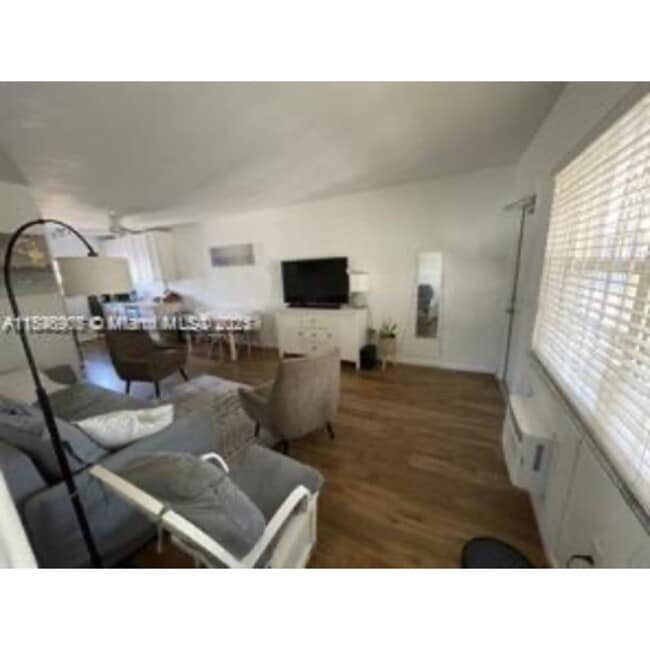 Photo - 6511 Santona St