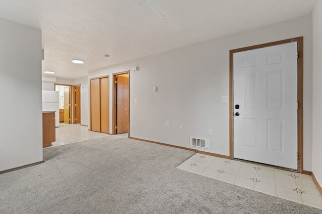 Photo - 105 W 3rd St