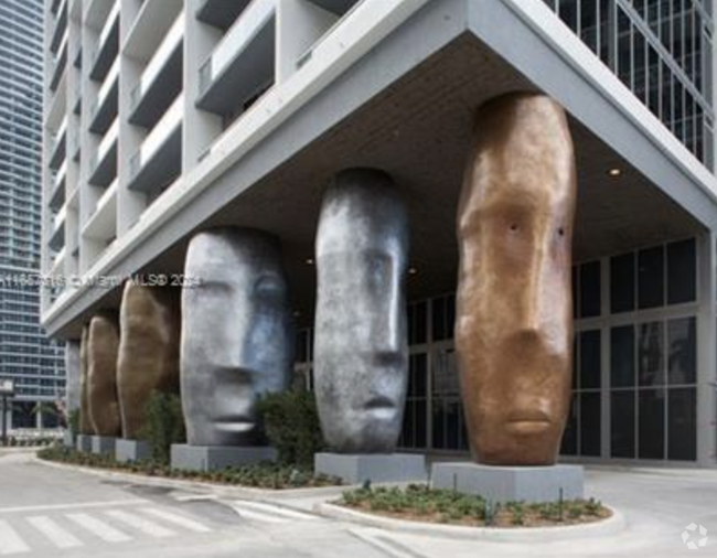 Building Photo - 495 Brickell Ave Rental