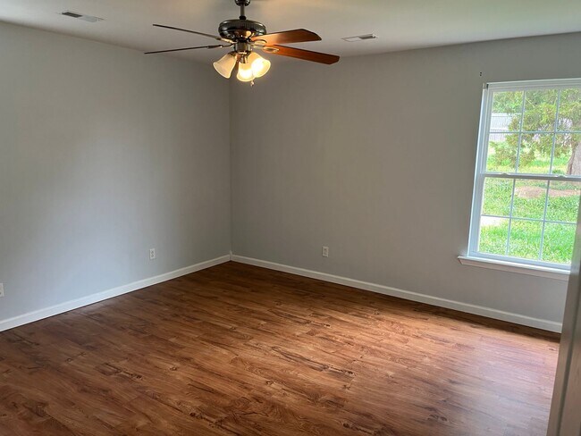 Photo - Well-Maintained 3BR/2BA Home in the Heart of Desloge