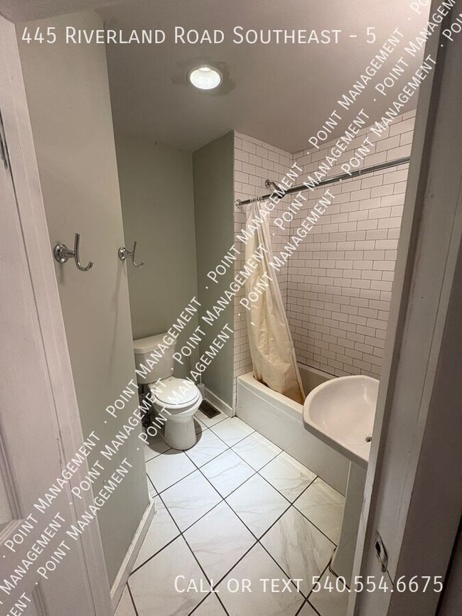 Photo - 445 Riverland Rd SE Unidad 5