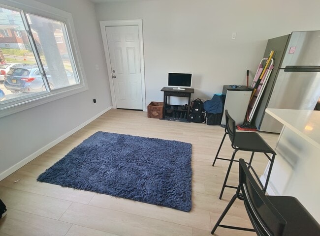 Photo - 325 Rustic Ave Unidad 1