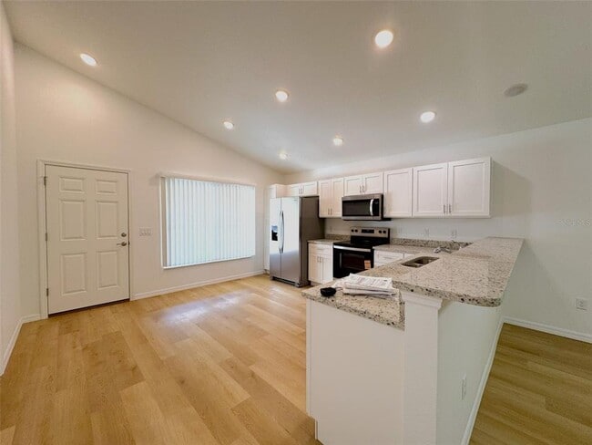 Photo - 908 Columbia Ln
