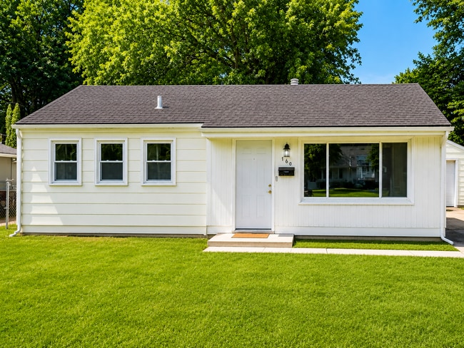 Building Photo - 460 Marechal Ln