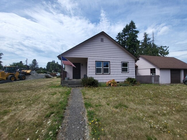 Building Photo - 2 Bedroom 1 Bath in Centralia