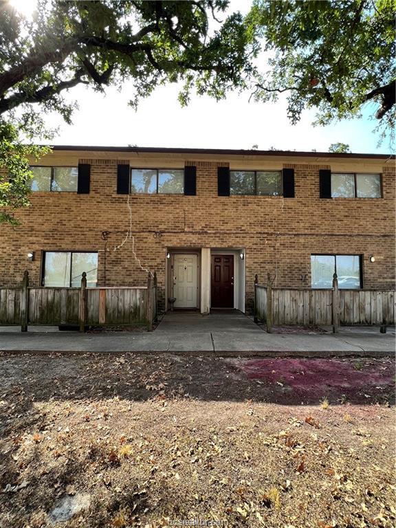 Photo - 2402 Blanco Dr Townhome