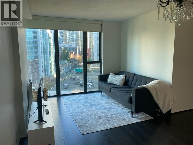 Photo - 1331 W Georgia St Unit 8F