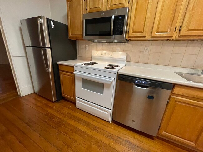 Photo - 11 Englewood Ave Unit 6