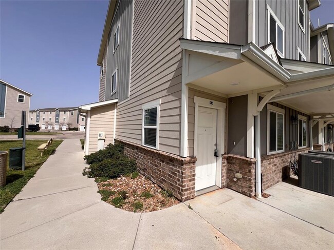 Photo - 21155 Gosling Rd Condo Unit 14A