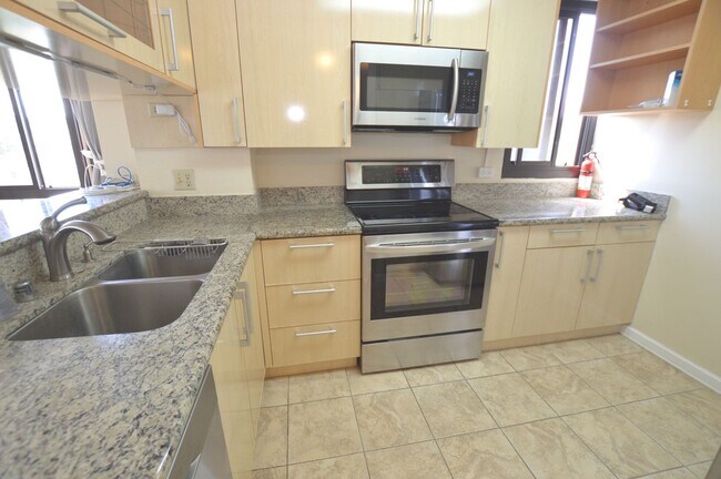 Photo - Country Club Plaza 3 bedroom 2 Bath 2 parking Unidad 613