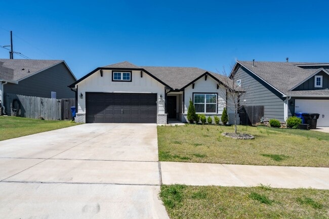 Photo - 3 Bed | 2 Bath in Broken Arrow!