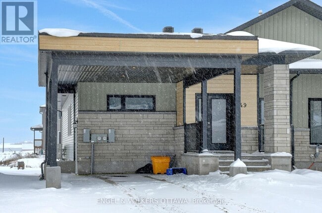 Photo - 49 Adam St Unit A