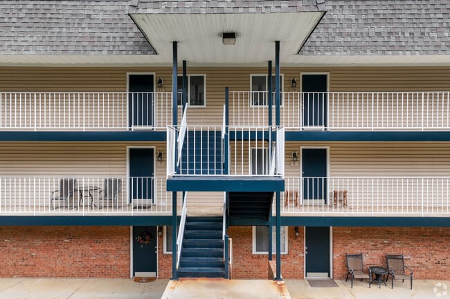 Photo - Oak Grove Village