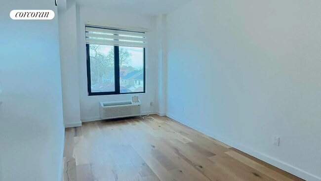 Photo - 143-26 84th Rd