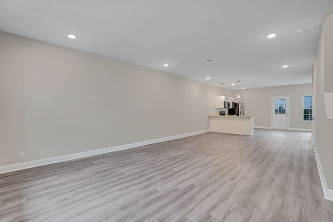 Photo - Excell Pointe 3 Bedroom Townhomes