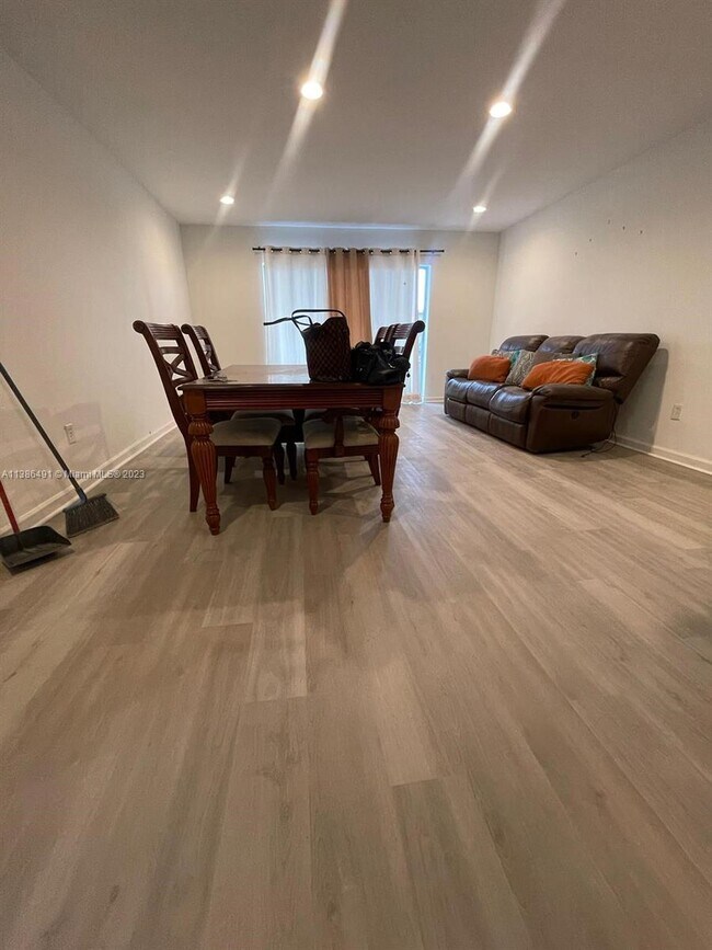 Photo - 4848 NW 24th Ct