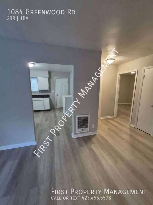 Photo - 1084 Greenwood Rd