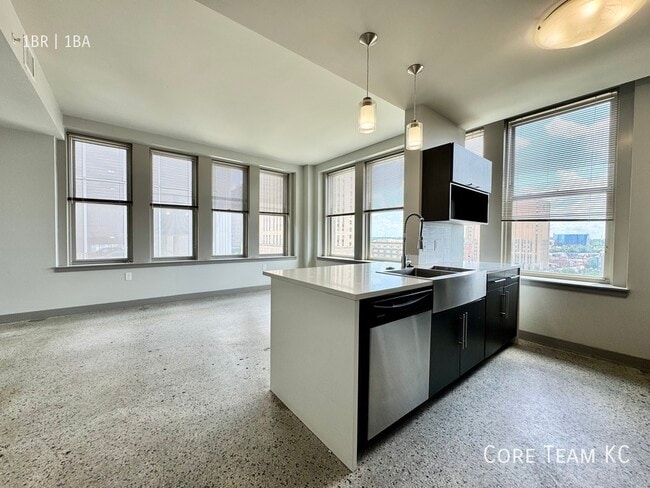 Photo - 1121 McGee St Unit 904