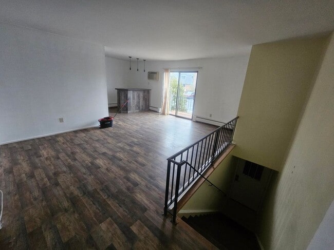 Photo - 4 Fortune Rd W