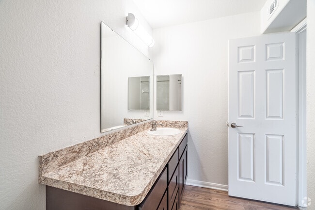 3BR, 2.5BA - 1,149SF