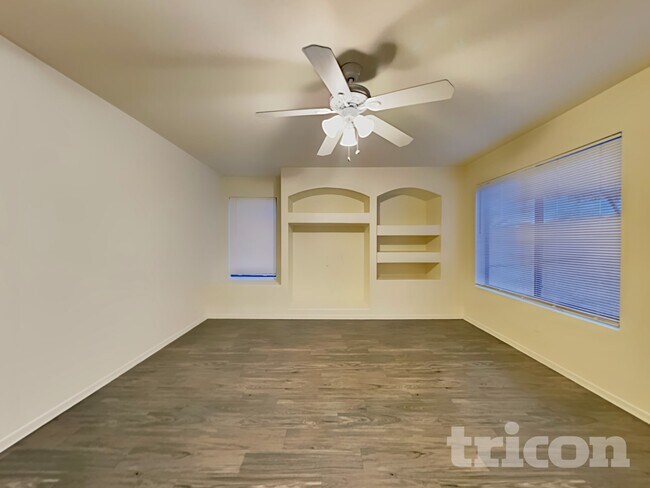 Photo - 12746 W Hollyhock Dr