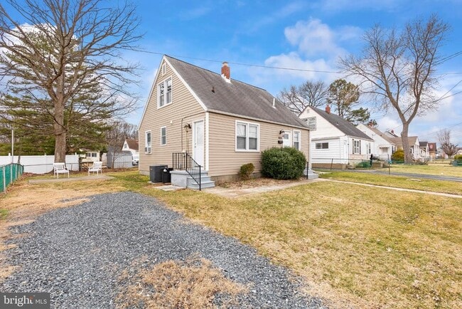 Photo - 929 Kinwat Ave