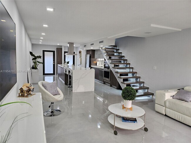 Photo - 6901 Edgewater Dr Unit 311