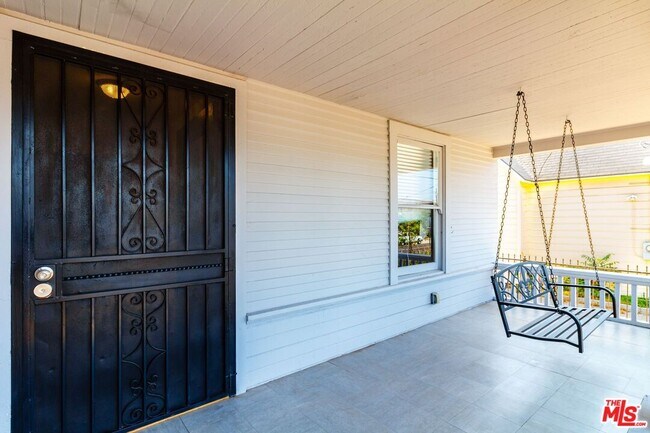 Photo - 1228 Fedora St