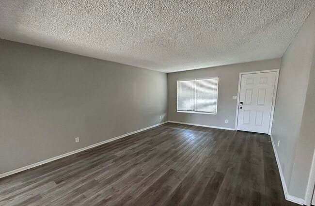 Photo - 5435 W Altadena Ave