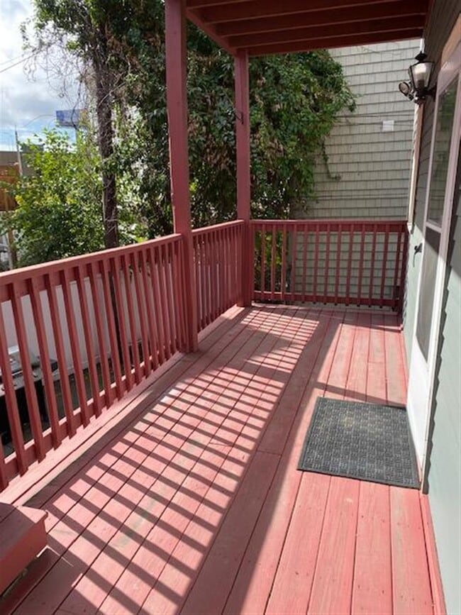 Photo - 13 Brighton St Unit 1