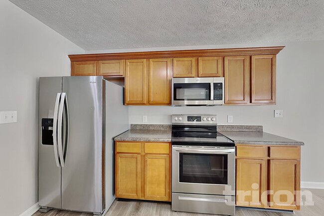 2337 Middle View Dr