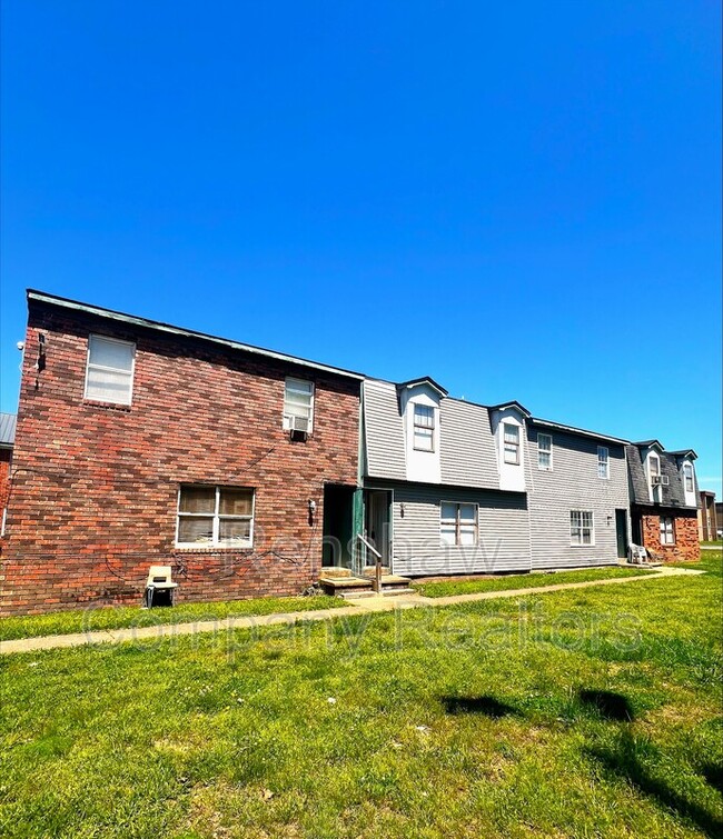 Photo - 276 Greenfield Dr Unit Apt E