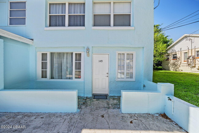 Photo - 149 5th St House