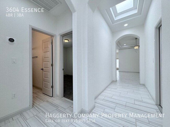 Photo - 3604 Essence-