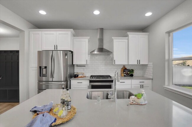 Photo - 273 S Legacy Ridge Dr