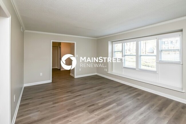 Photo - 4 Bedroom Pet-Friendly Home in MATTHEWS, NC with Main Street Renewal