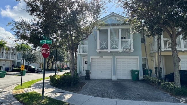 Building Photo - 11400 NW 75th Terrace Rental