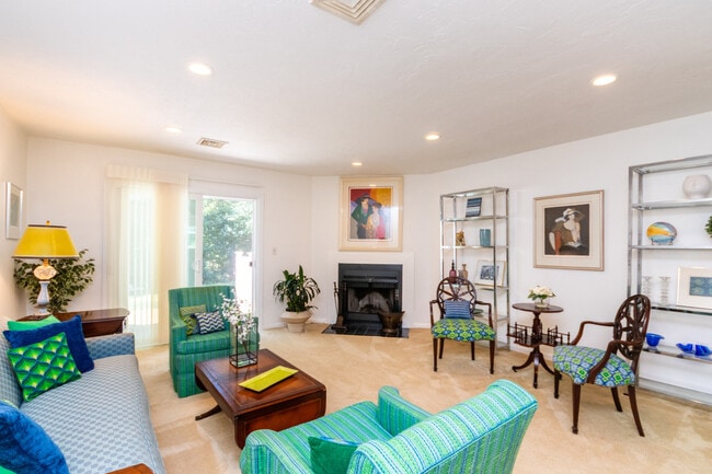 Photo - 1307 Lagrange St