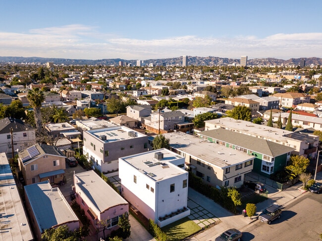 Photo - 1805 S Longwood Ave