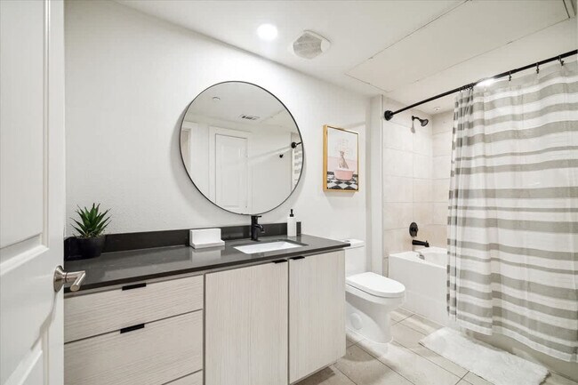 2137 Pelham Dr Unit SI ID1039041P